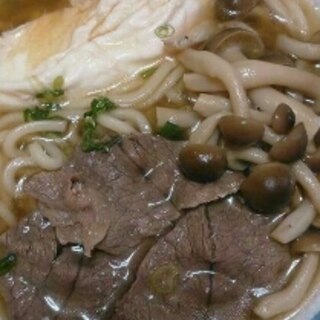 落とし卵の肉うどん